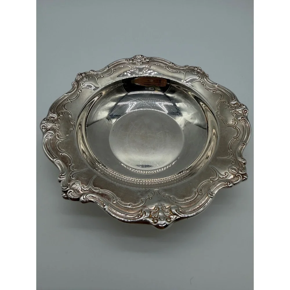 Gorham Silver Plate Repousse Scalloped Round Bowl YC1310 Ornate Floral Scroll